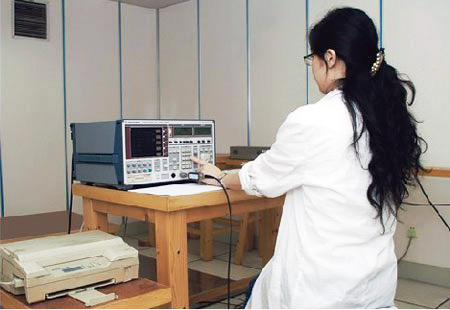 納新機(jī)電性能測試室 納新機(jī)電性能測試室