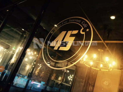 長(zhǎng)沙45度網(wǎng)咖“網(wǎng)吧新風(fēng)系統(tǒng)”之靜音管道風(fēng)機(jī)安裝完美收尾 長(zhǎng)沙45度網(wǎng)咖“網(wǎng)吧新風(fēng)系統(tǒng)”之靜音管道風(fēng)機(jī)安裝完美收尾